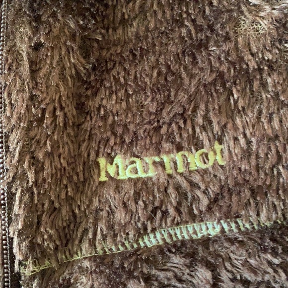 Marmot Women’s faux furry/fuzzy zip jacket - Picture 4 of 5
